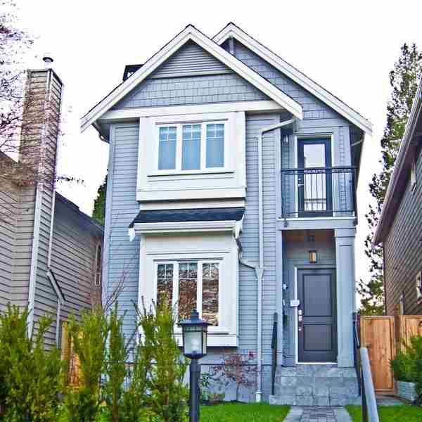 August 2025 Vancouver Real Estate Review